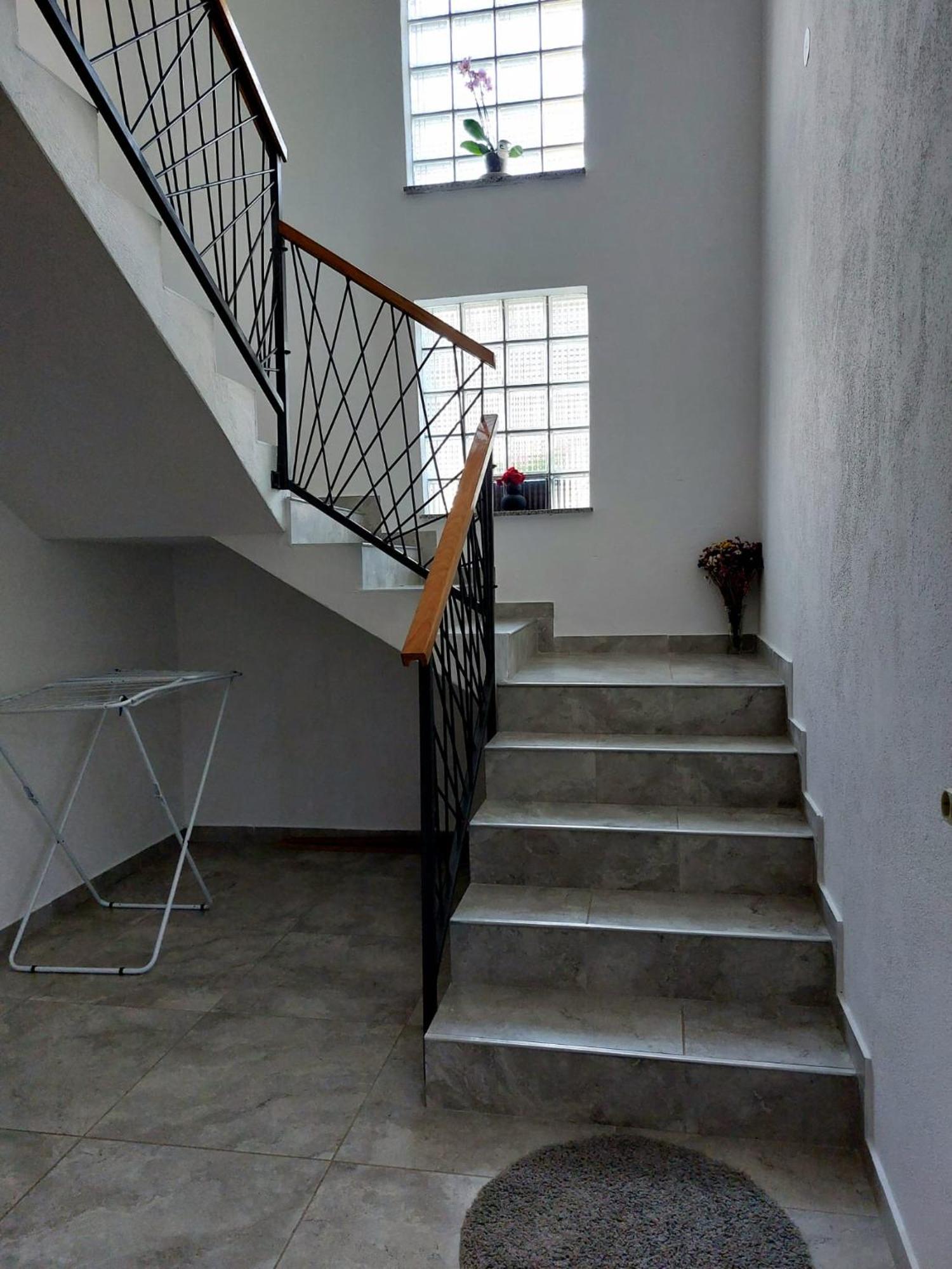 Perusic Apartman Rita מראה חיצוני תמונה