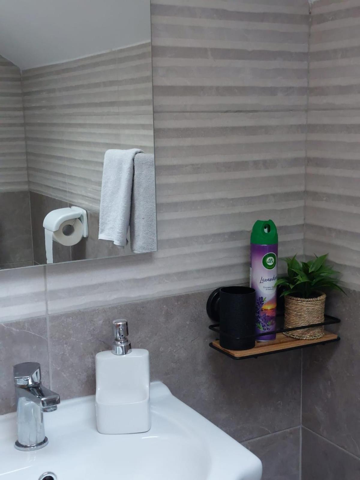 Perusic Apartman Rita מראה חיצוני תמונה