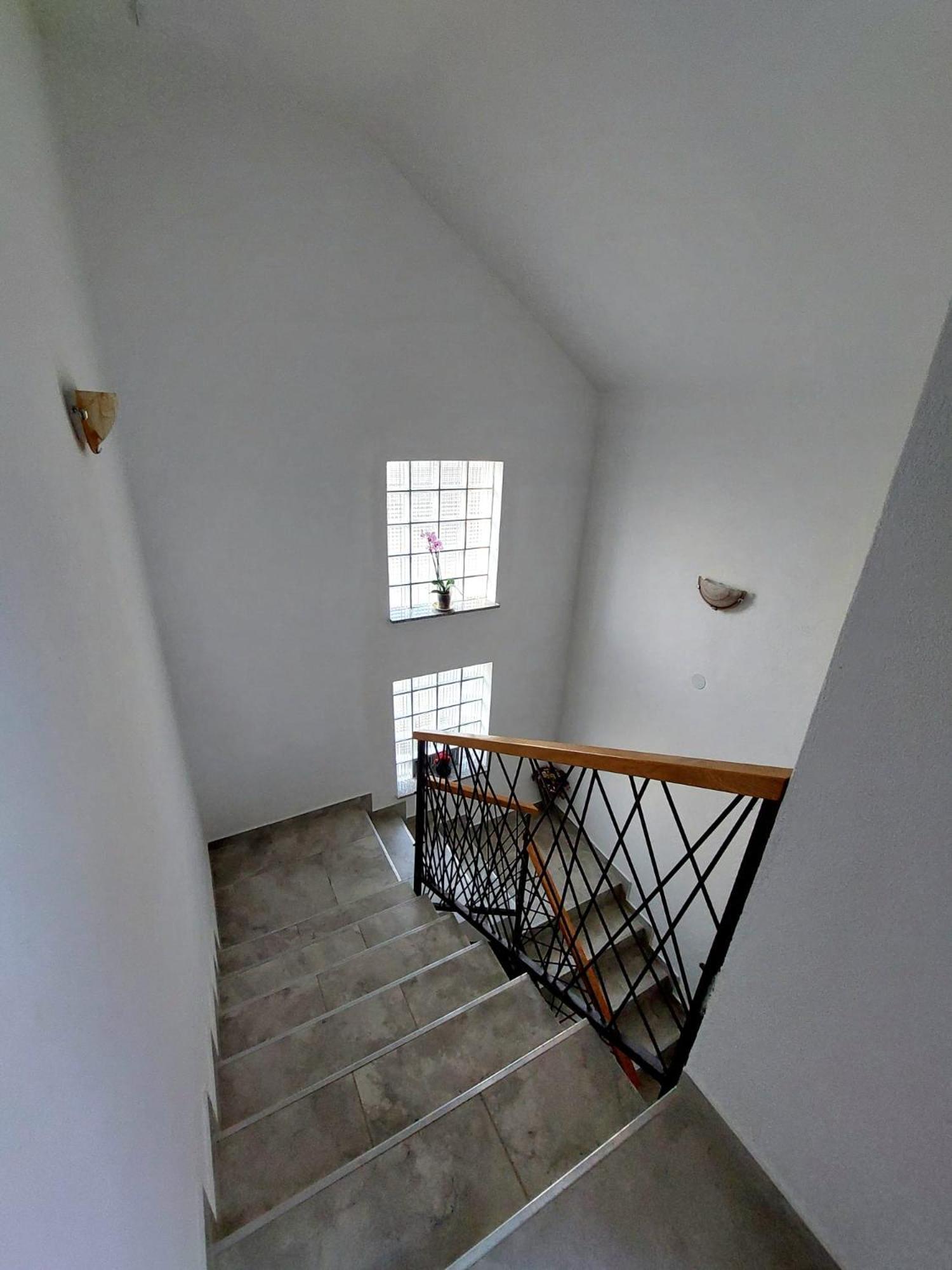 Perusic Apartman Rita מראה חיצוני תמונה